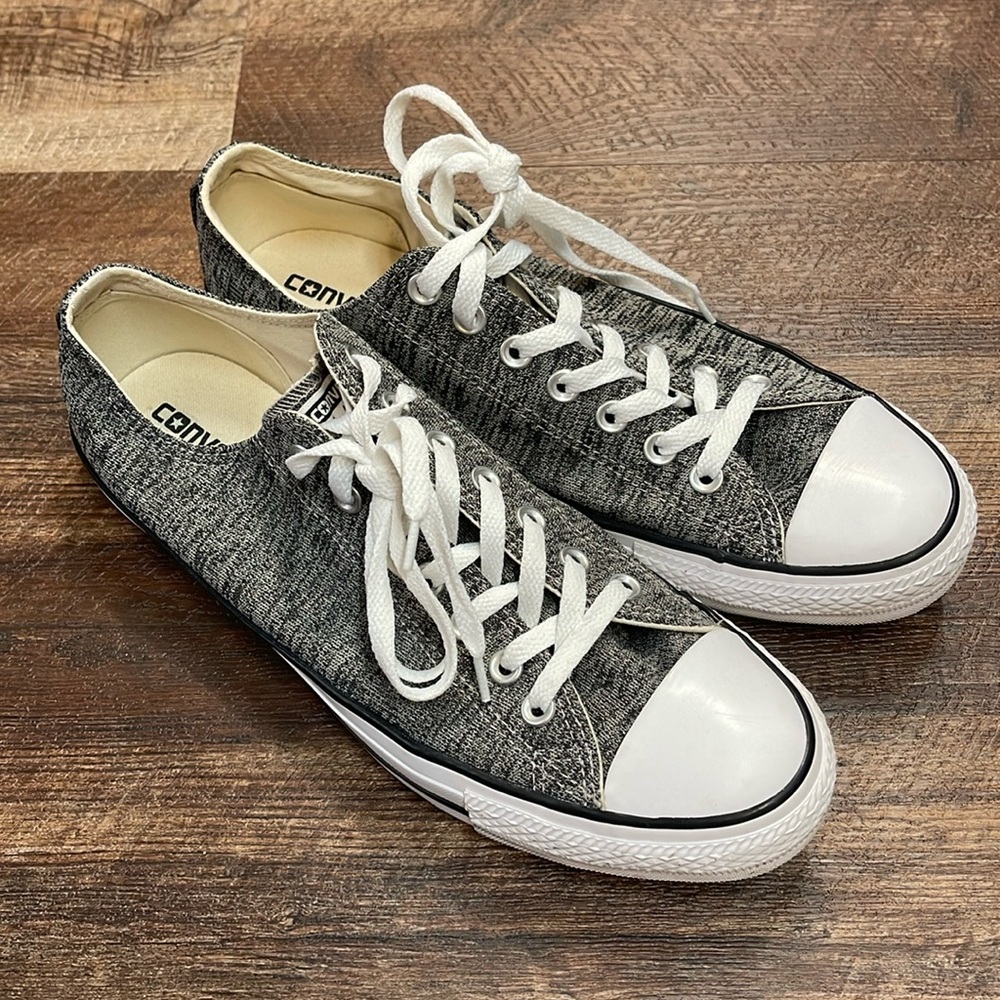 Men’s Heather Gray Low Top Converses